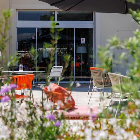 Hotel The Originals Boutique, Le Pariou, 3*