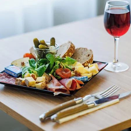 Hotel The Originals Boutique, Le Pariou, Issoire